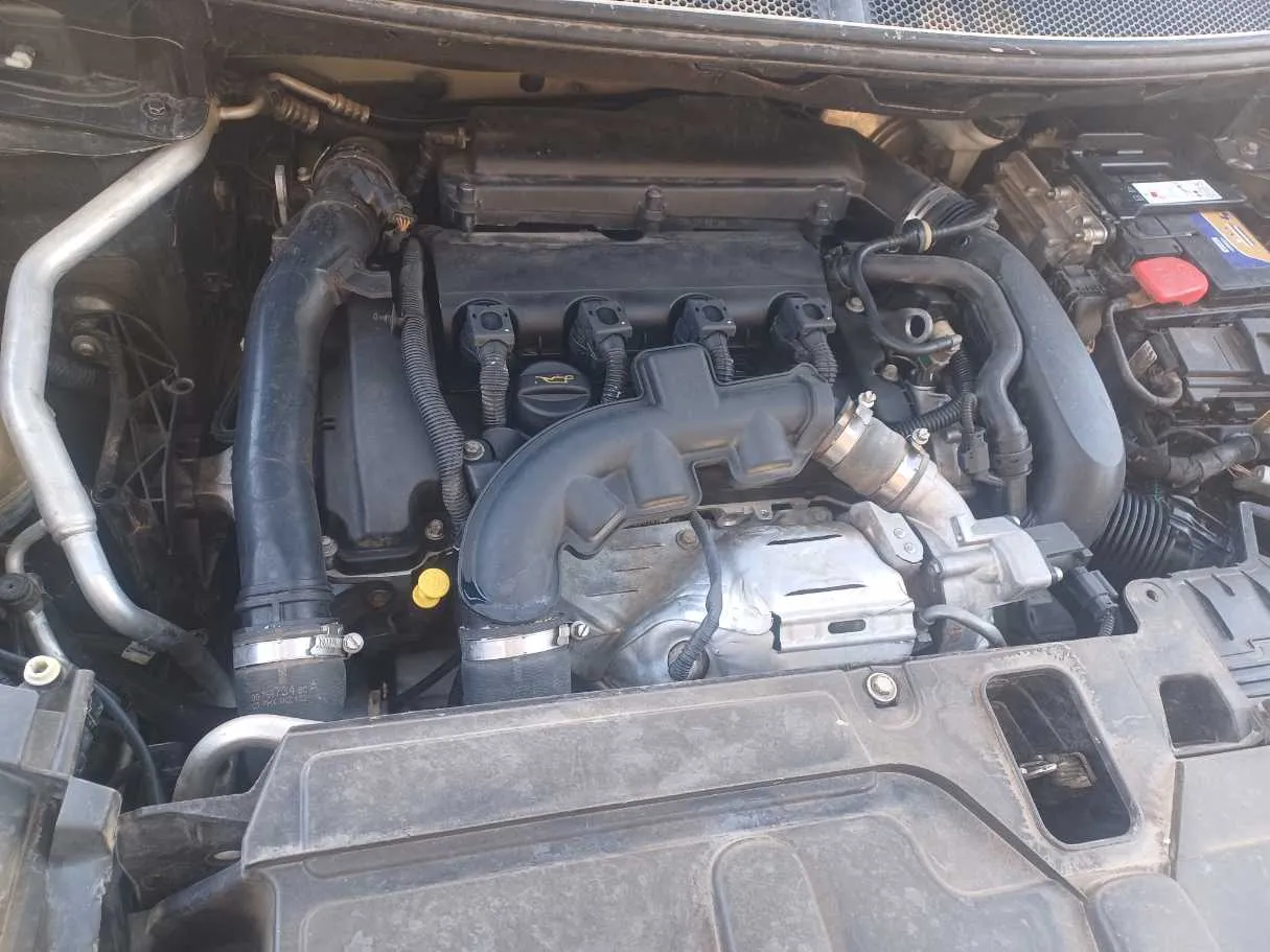 Car image 23