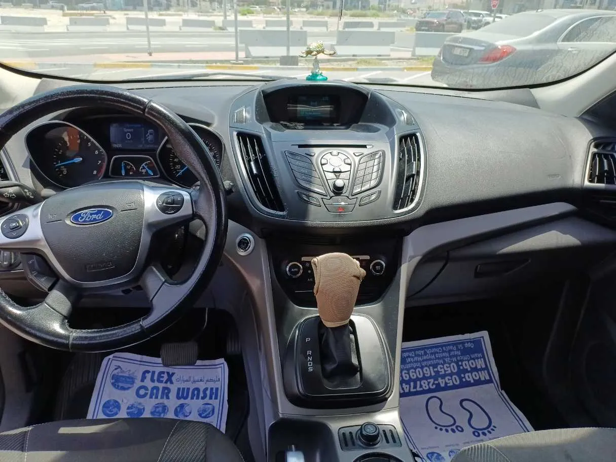 Car image 15