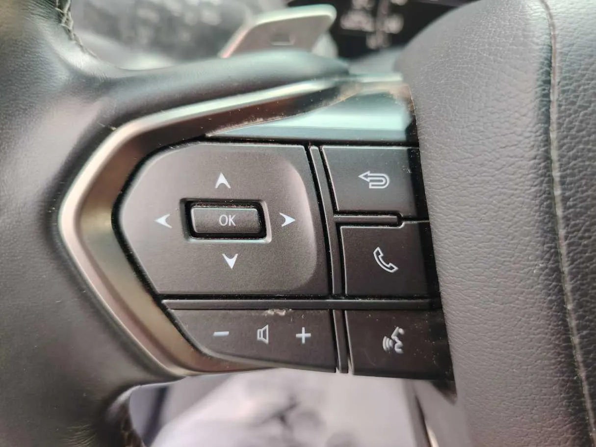 Car image 44