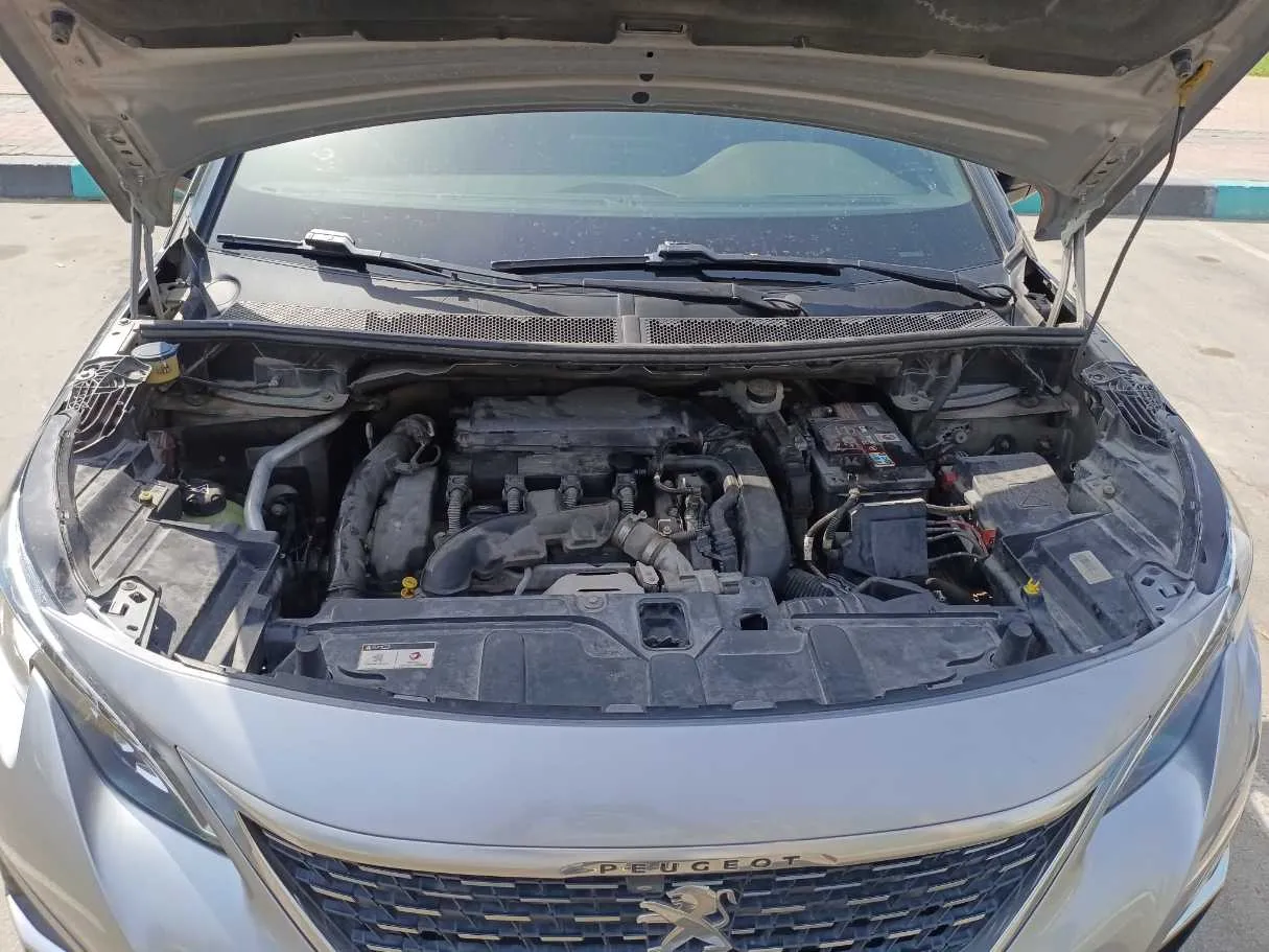 Car image 30