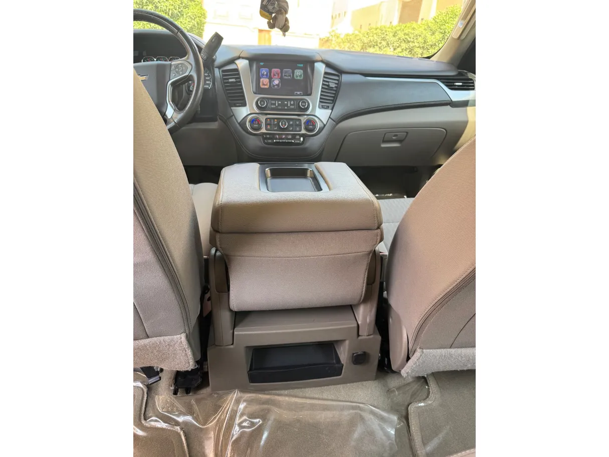 Car image 23