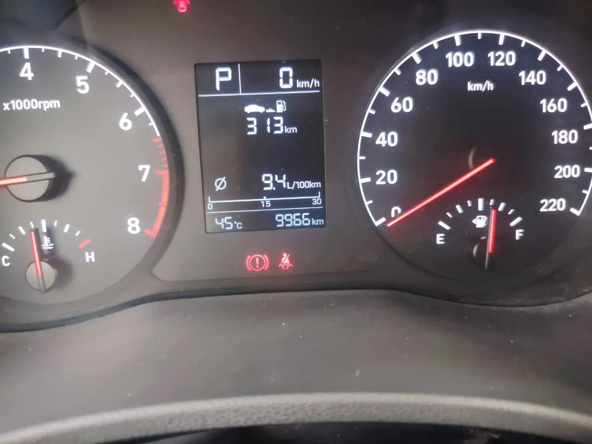 Car image 20