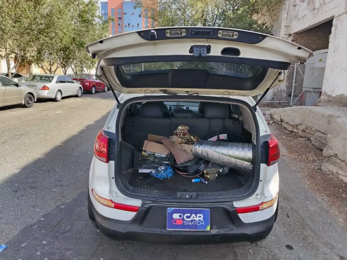 Car image 27