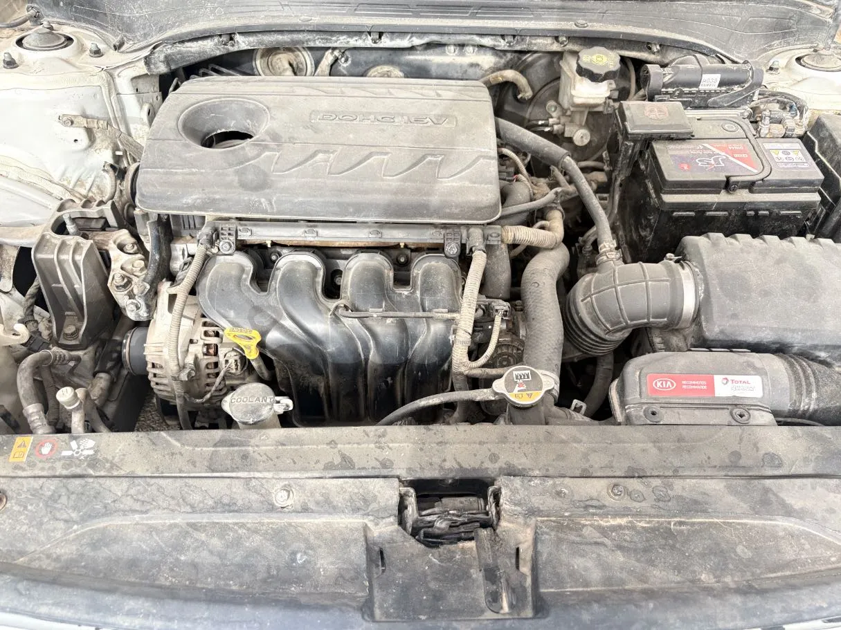 Car image 27