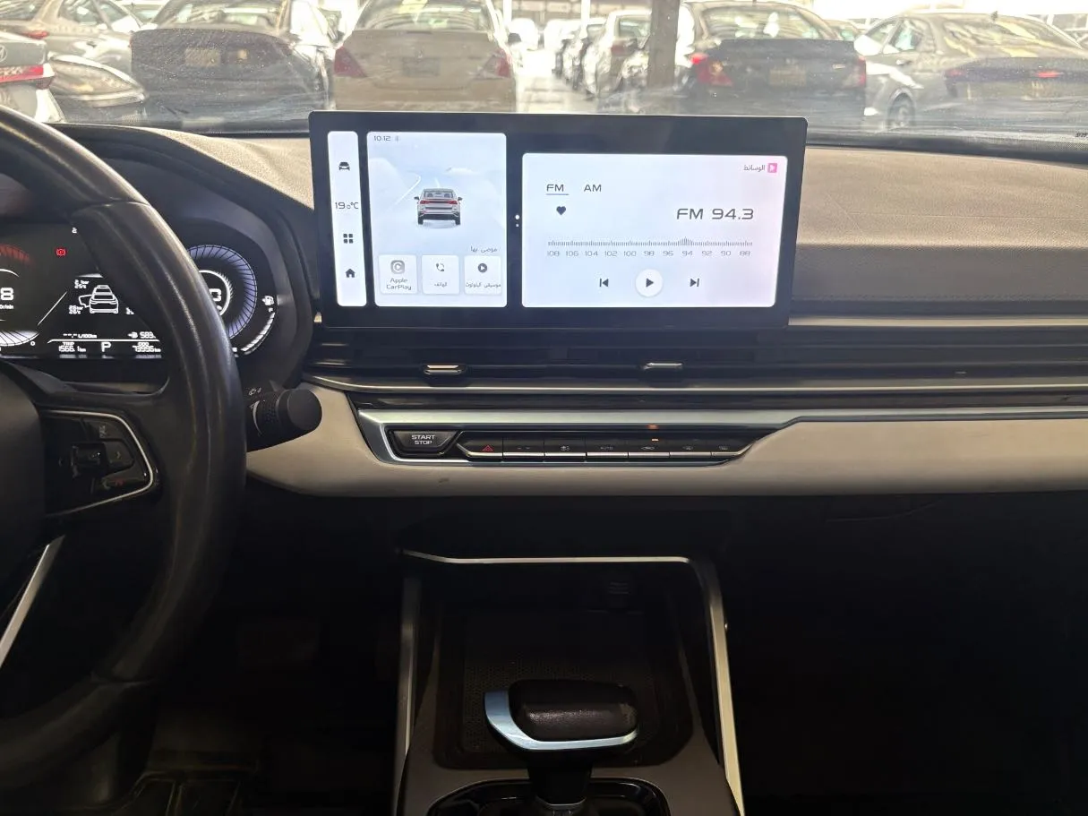 Car image 20