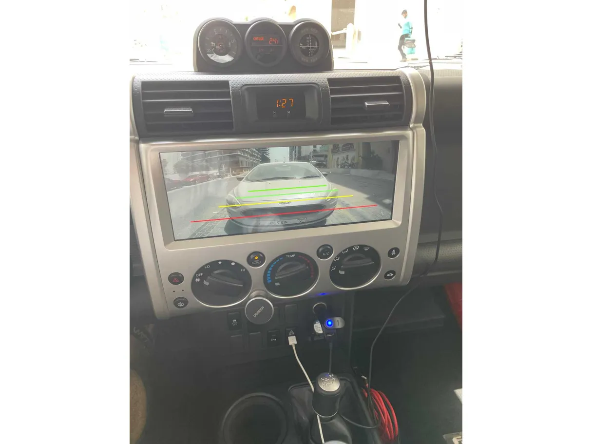 Car image 19