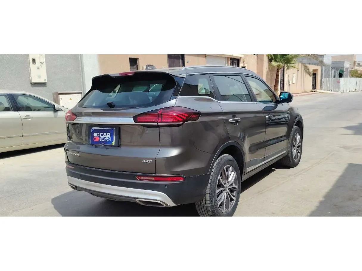 Car image 5