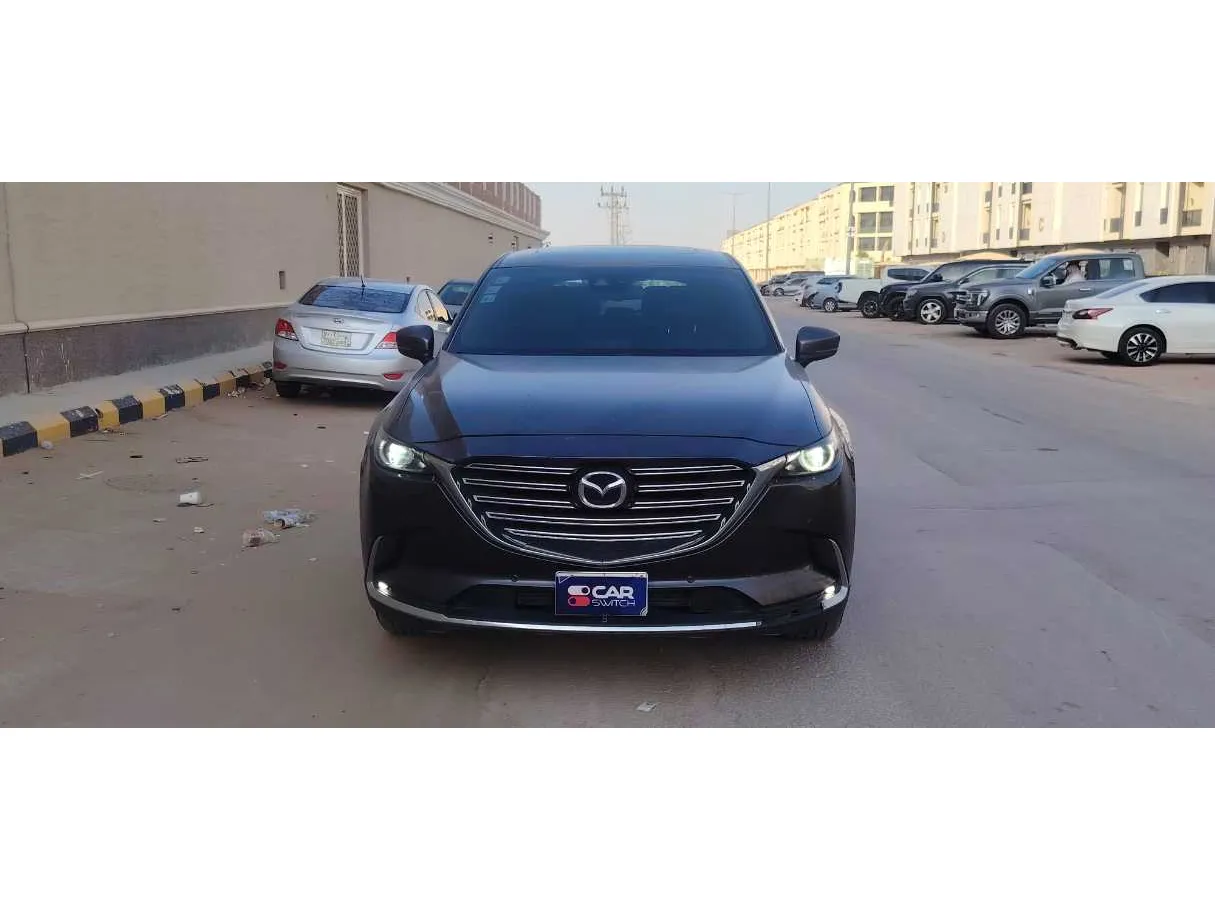 Car image 2