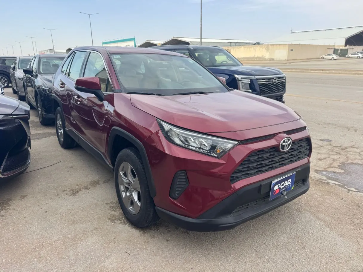 Car image 3