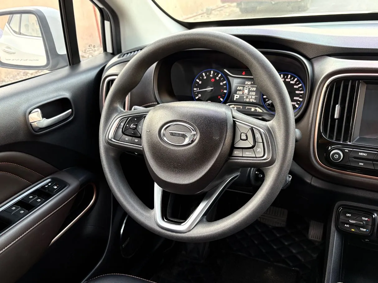 Car image 22