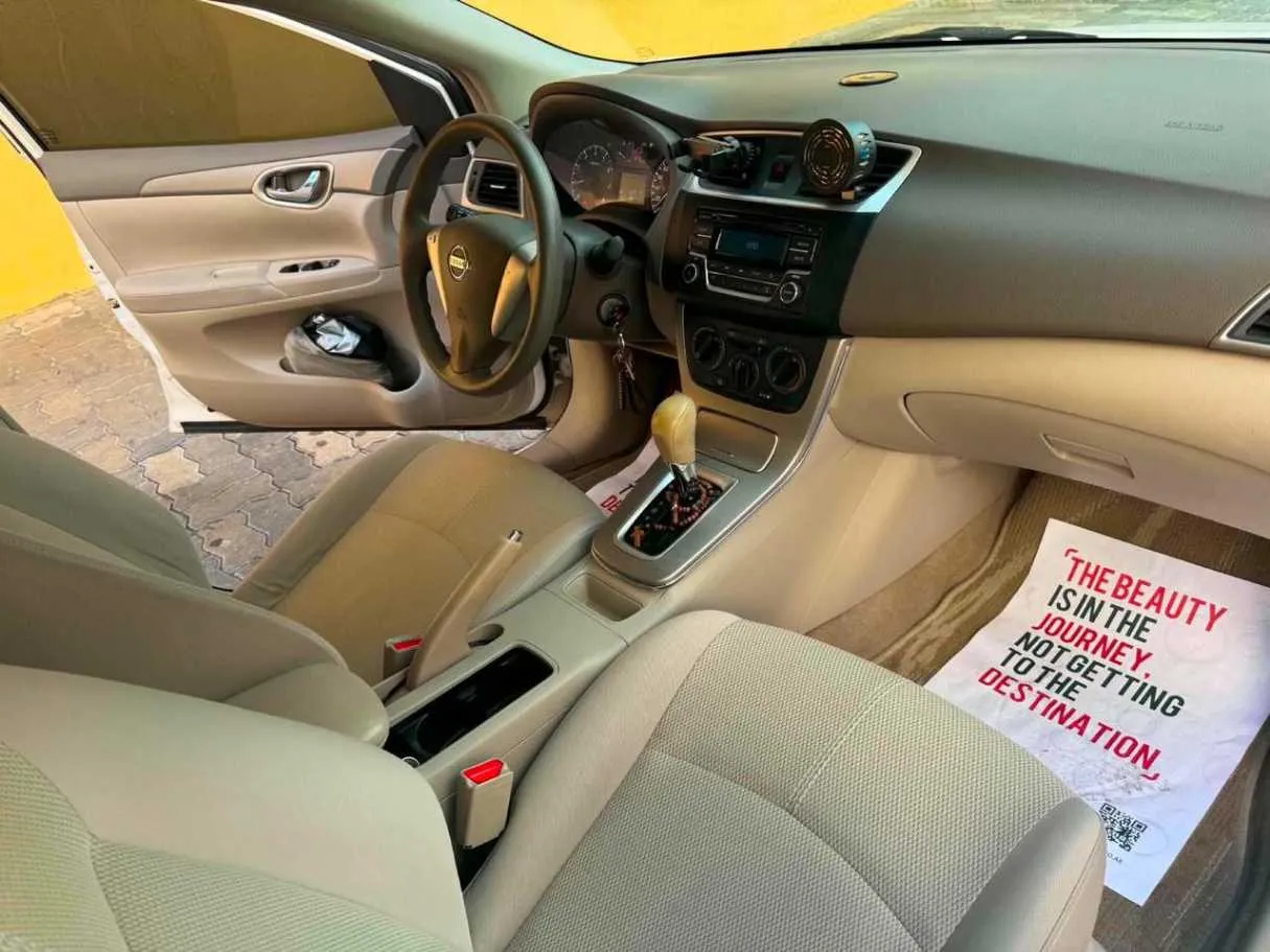 Car image 24