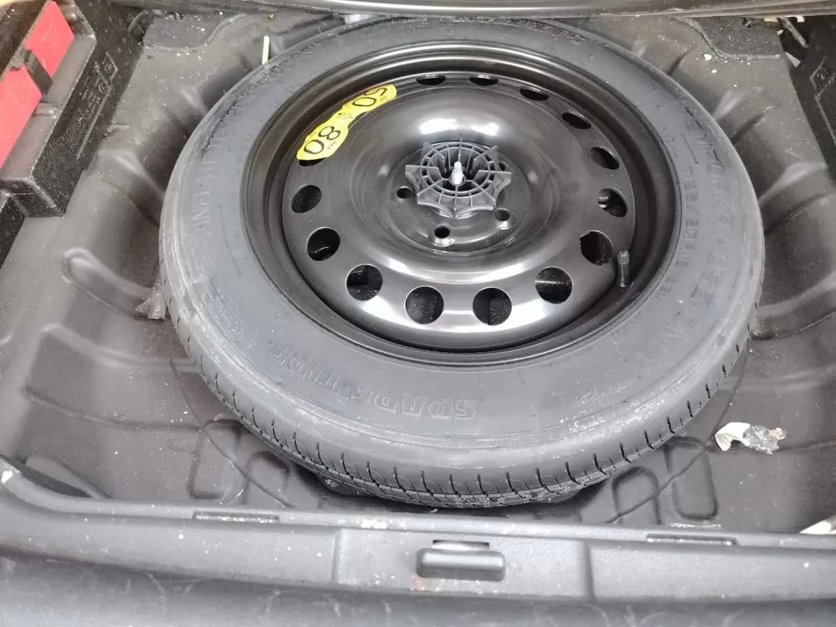 Car image 45