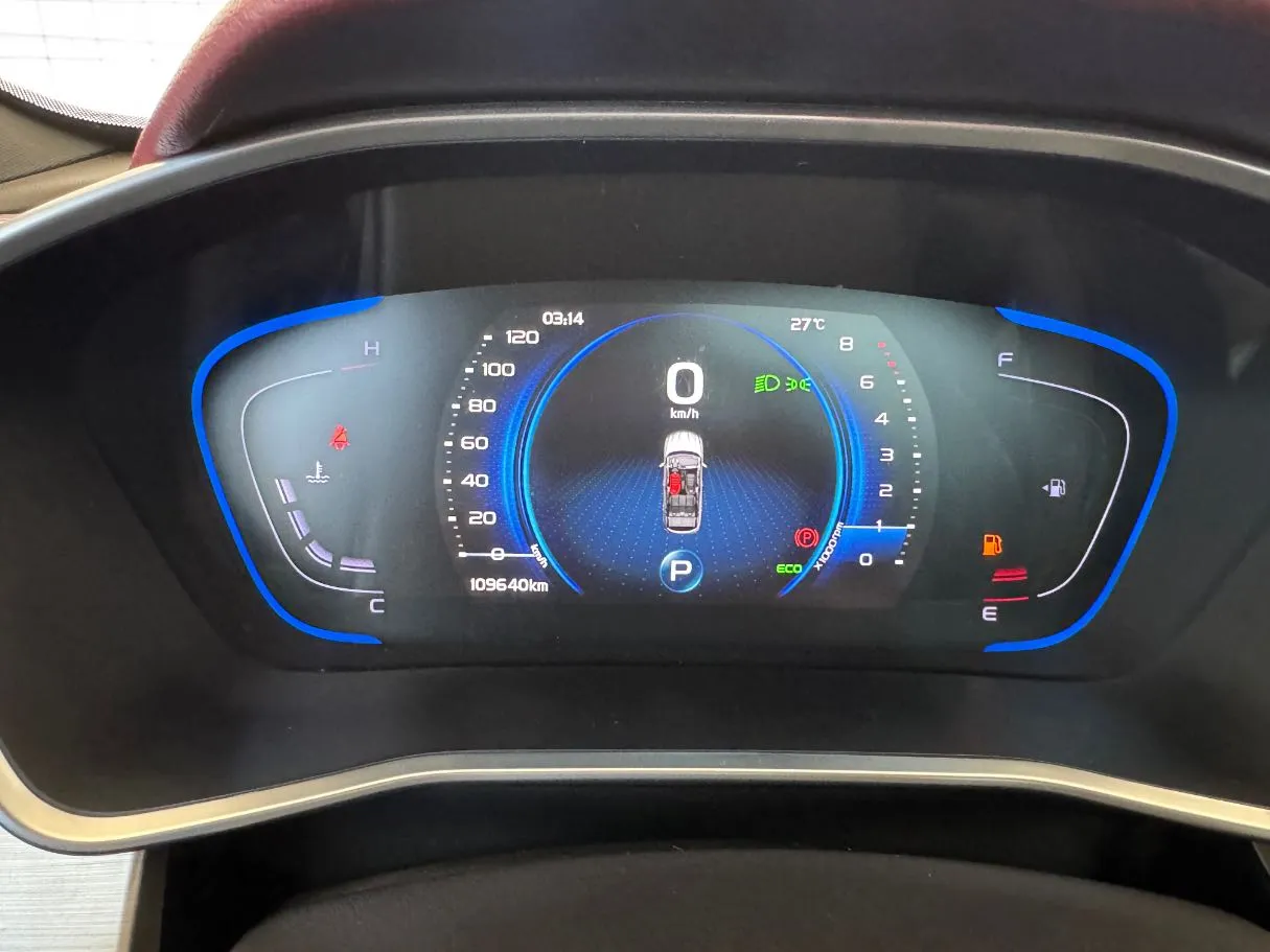 Car image 18
