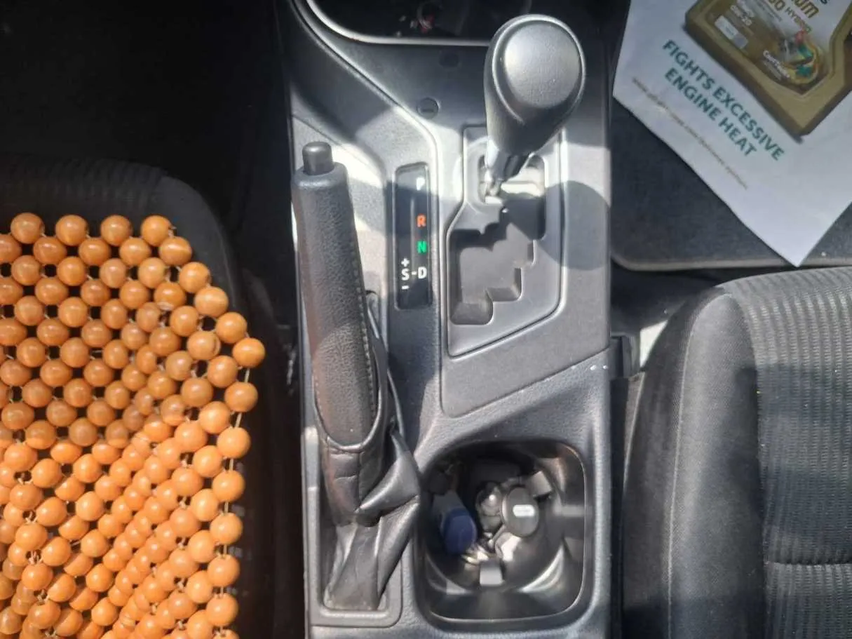 Car image 17