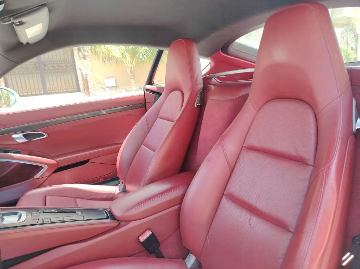 Car image 13