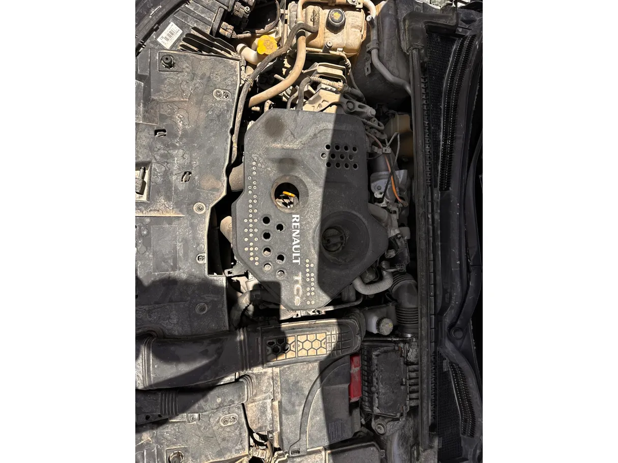 Car image 26
