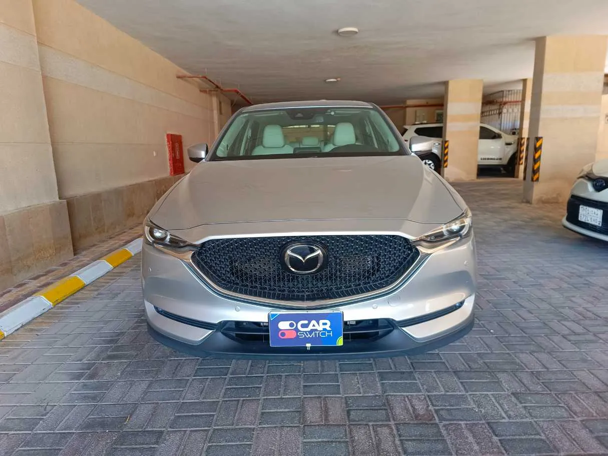 Car image 2