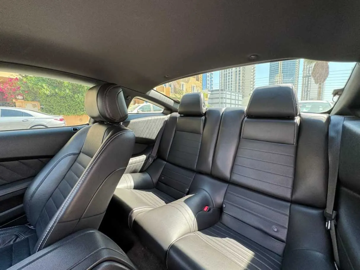 Car image 21