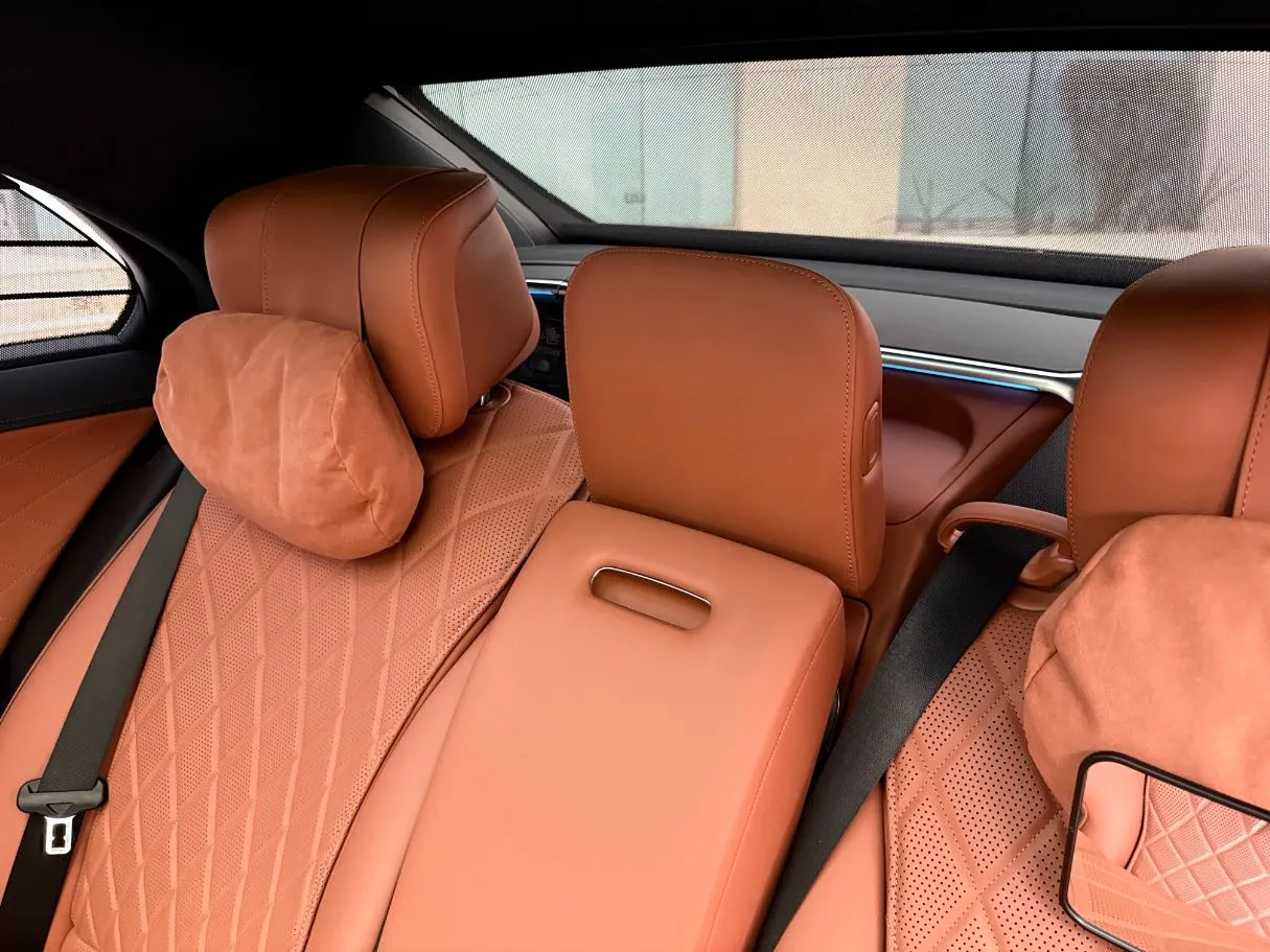 Car image 33