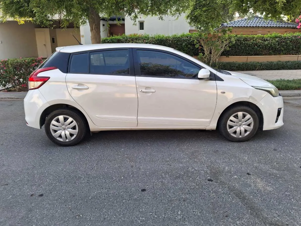 Car image 8