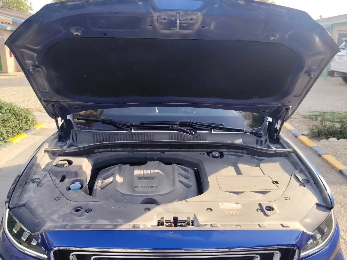 Car image 32