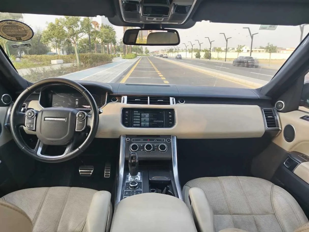 Car image 20