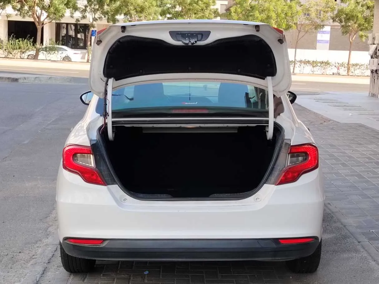Car image 23