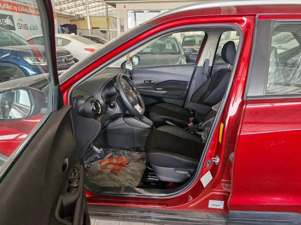 Car image 7