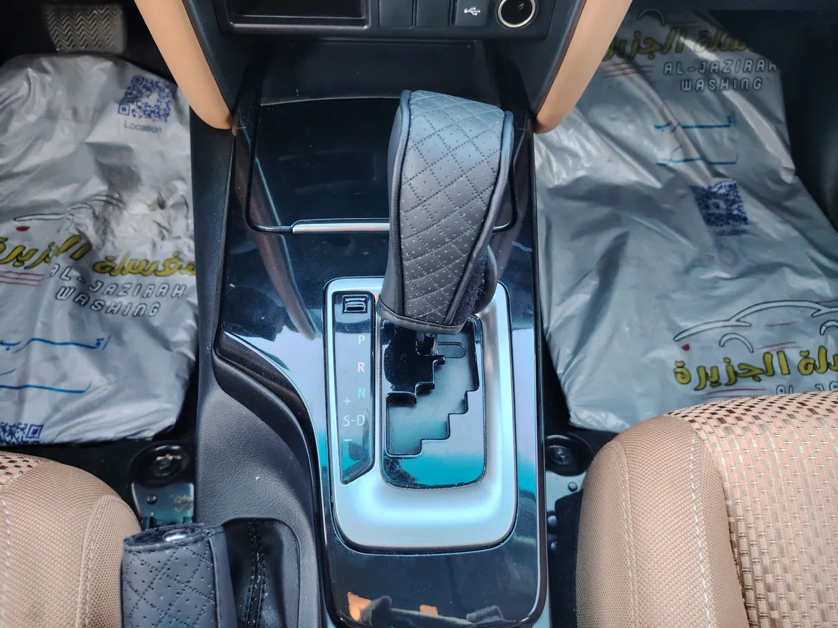 Car image 18