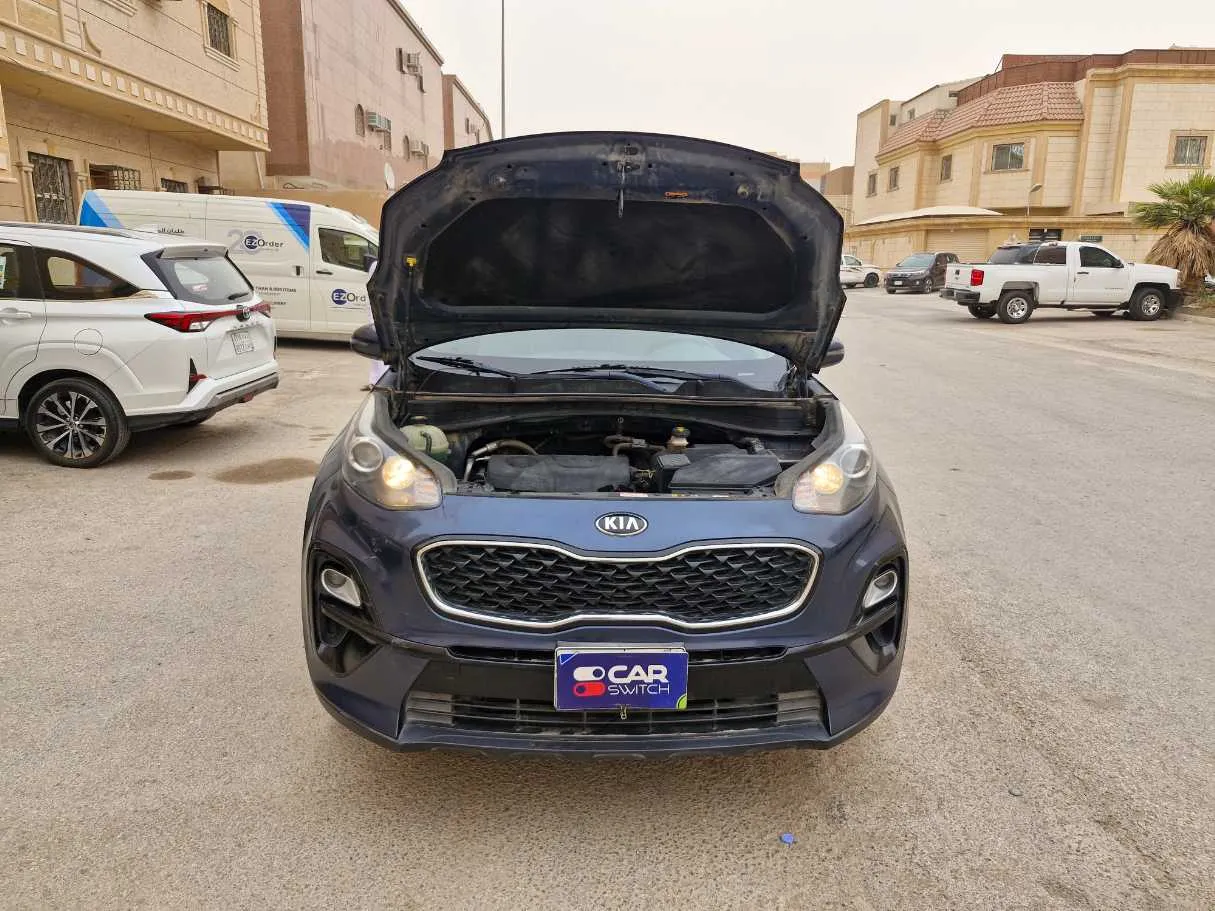 Car image 24