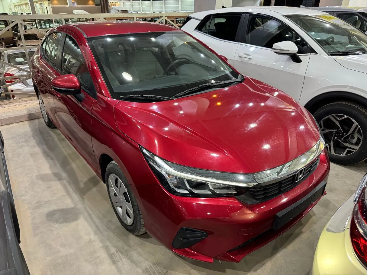 Car image 2