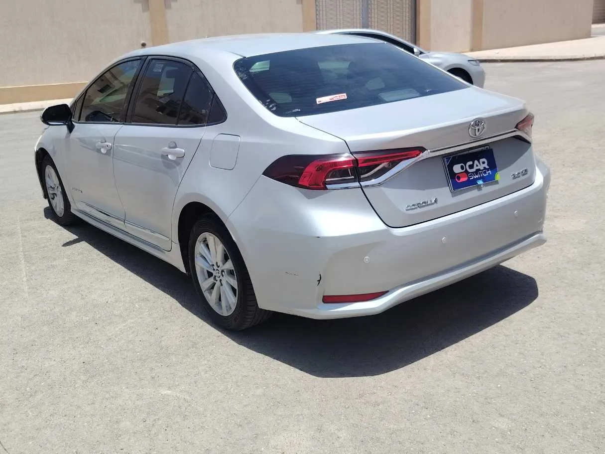 Car image 7