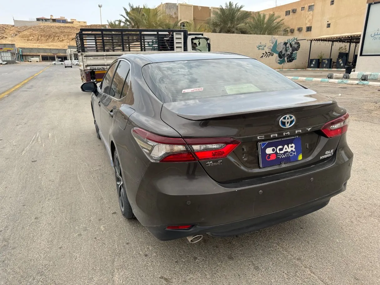 Car image 7