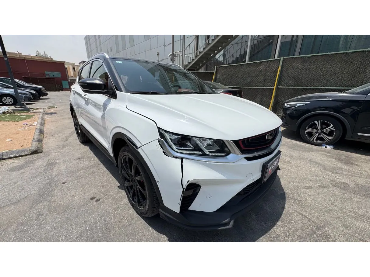 Car image 3