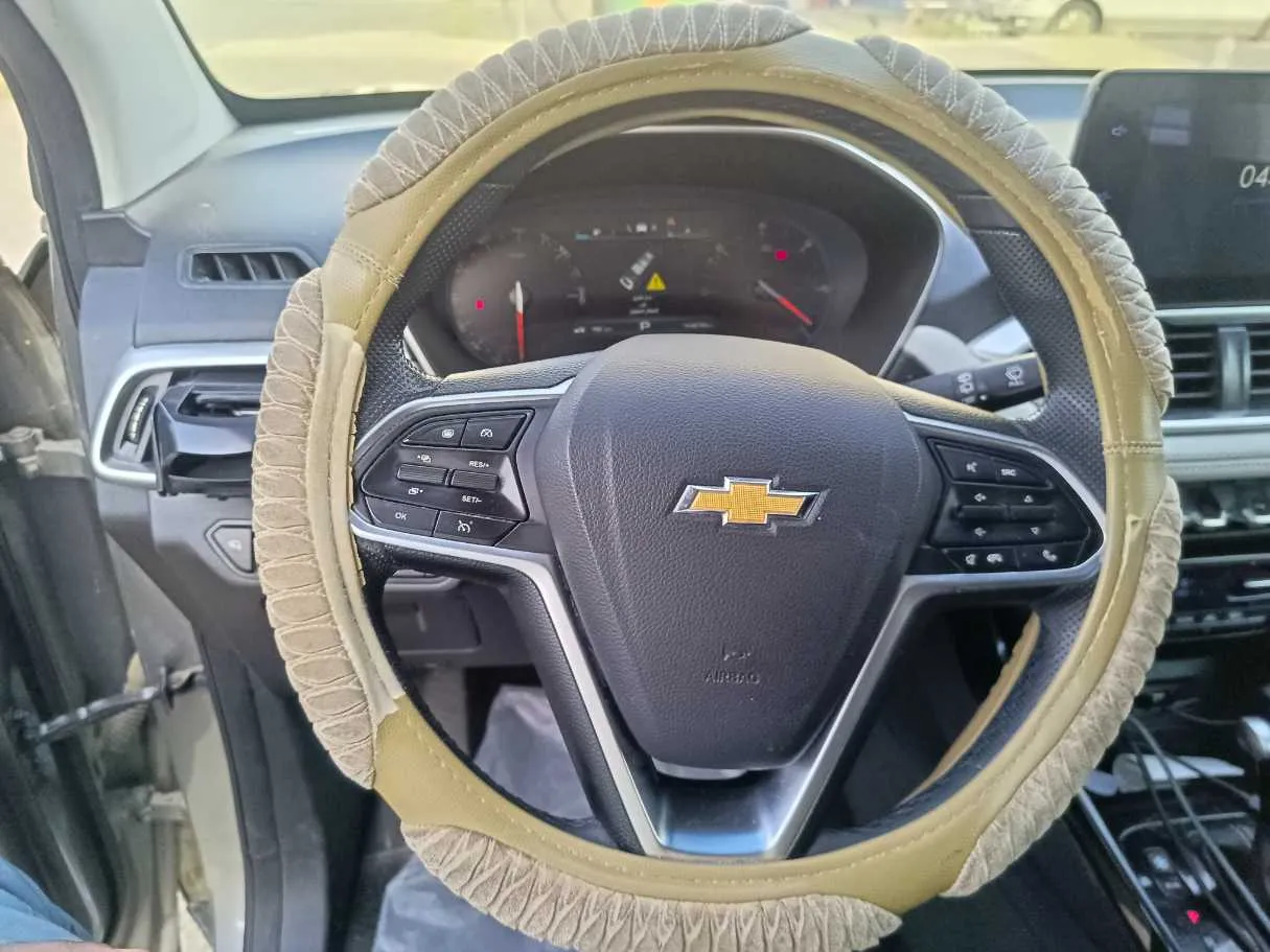Car image 23