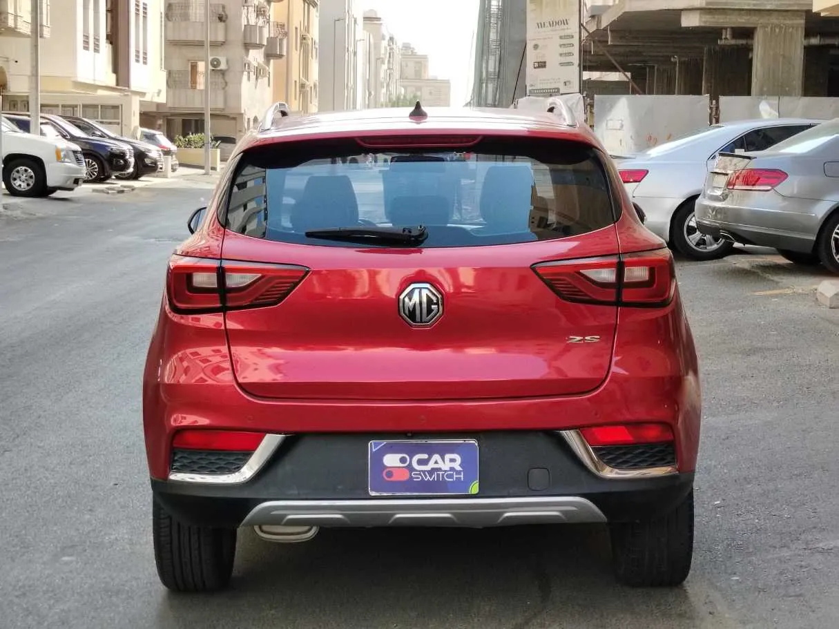 Car image 6