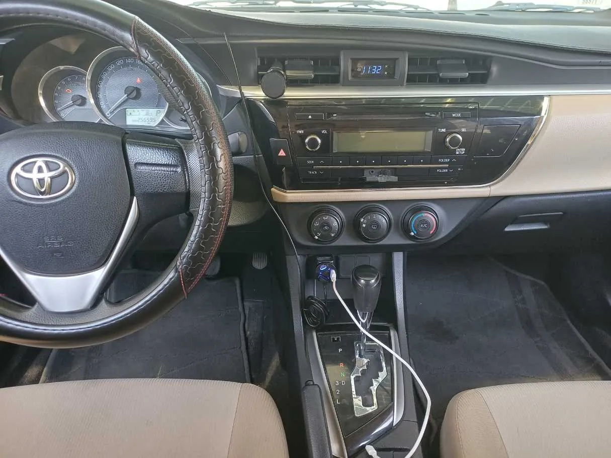 Car image 18