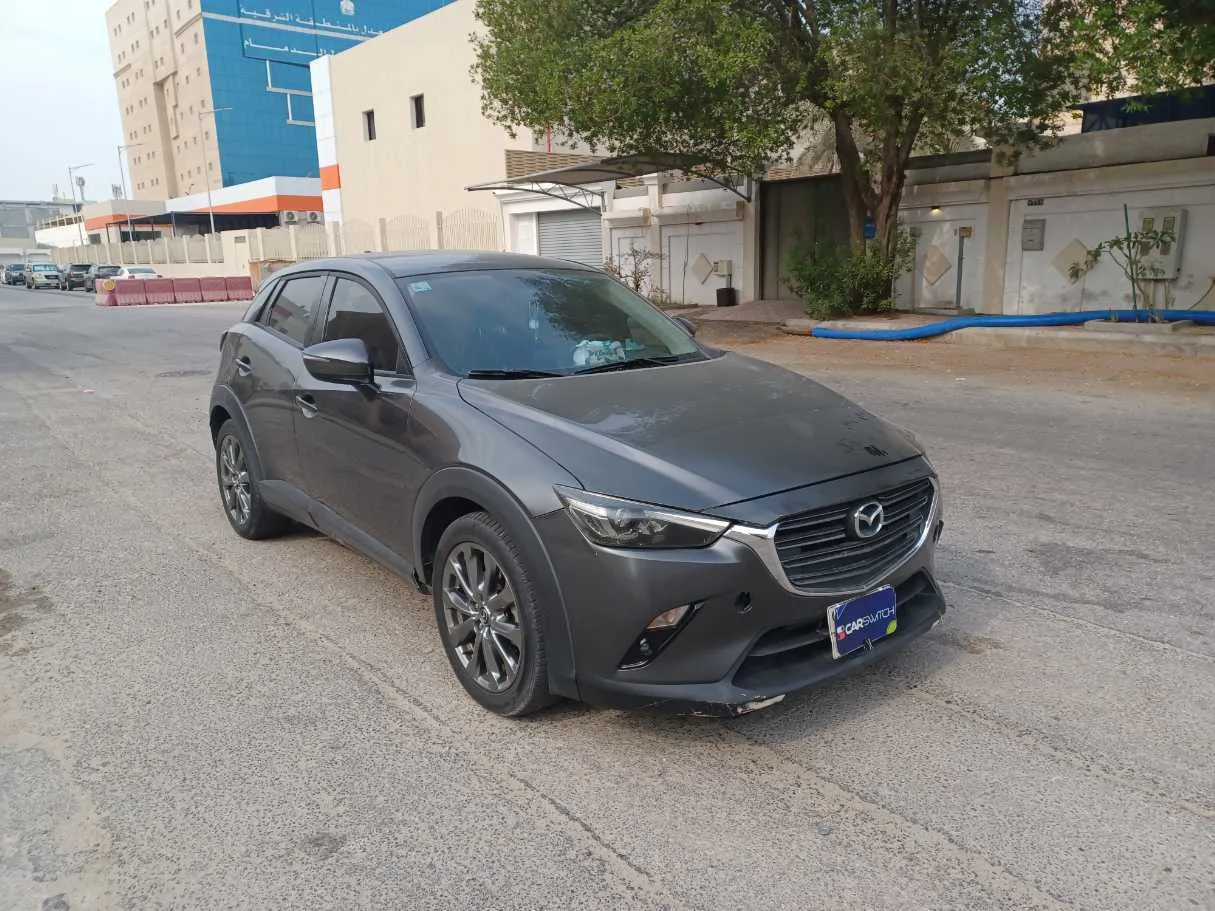 Car image 3