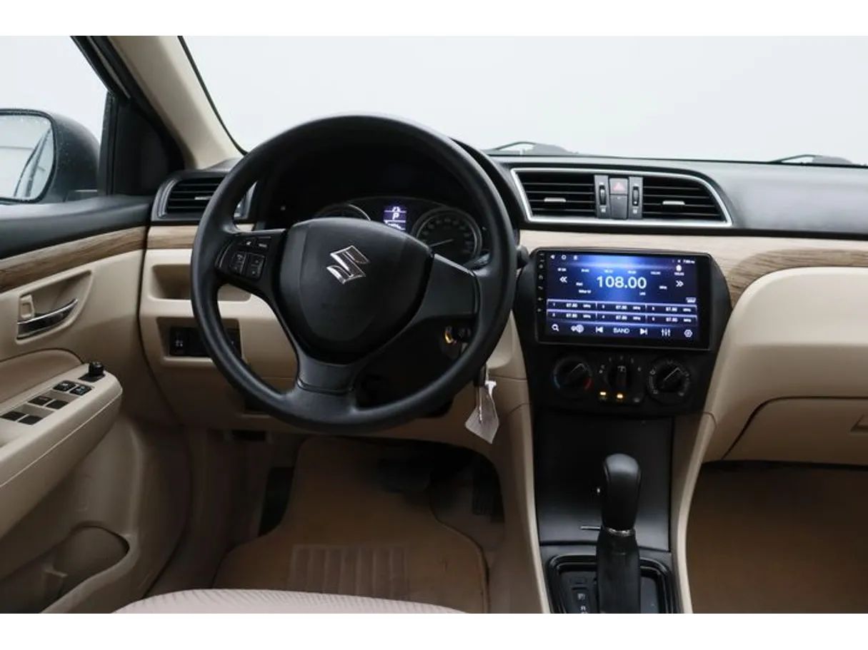 Car image 15