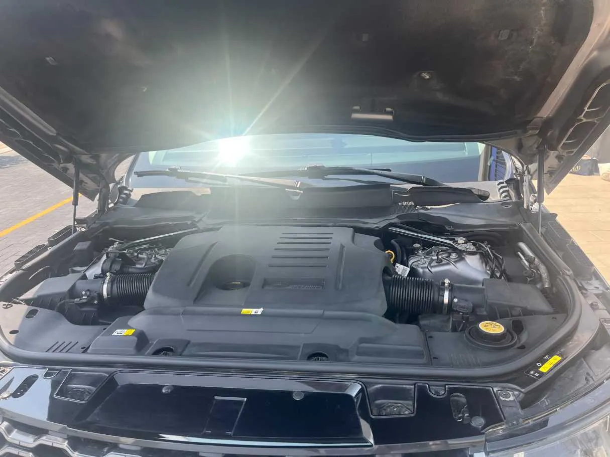 Car image 22