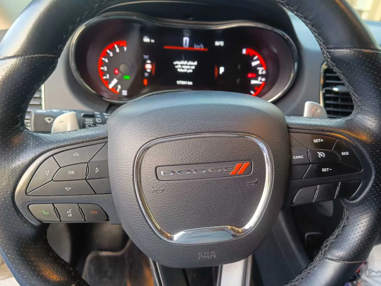 Car image 26