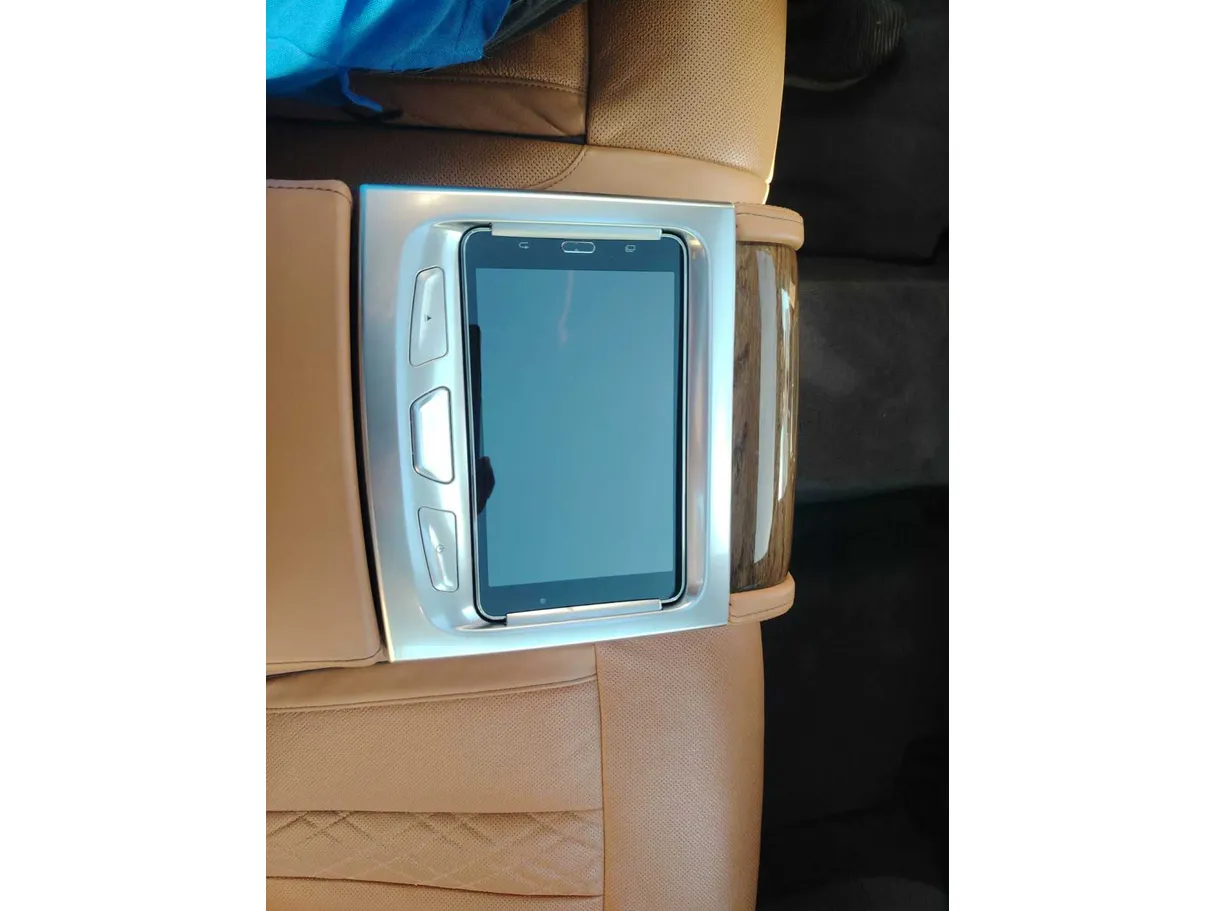 Car image 29