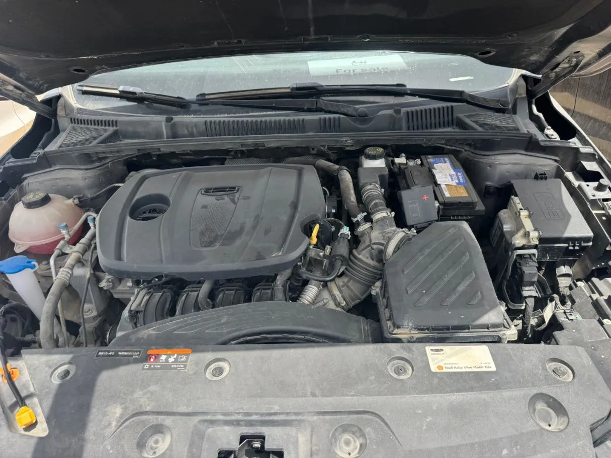 Car image 17