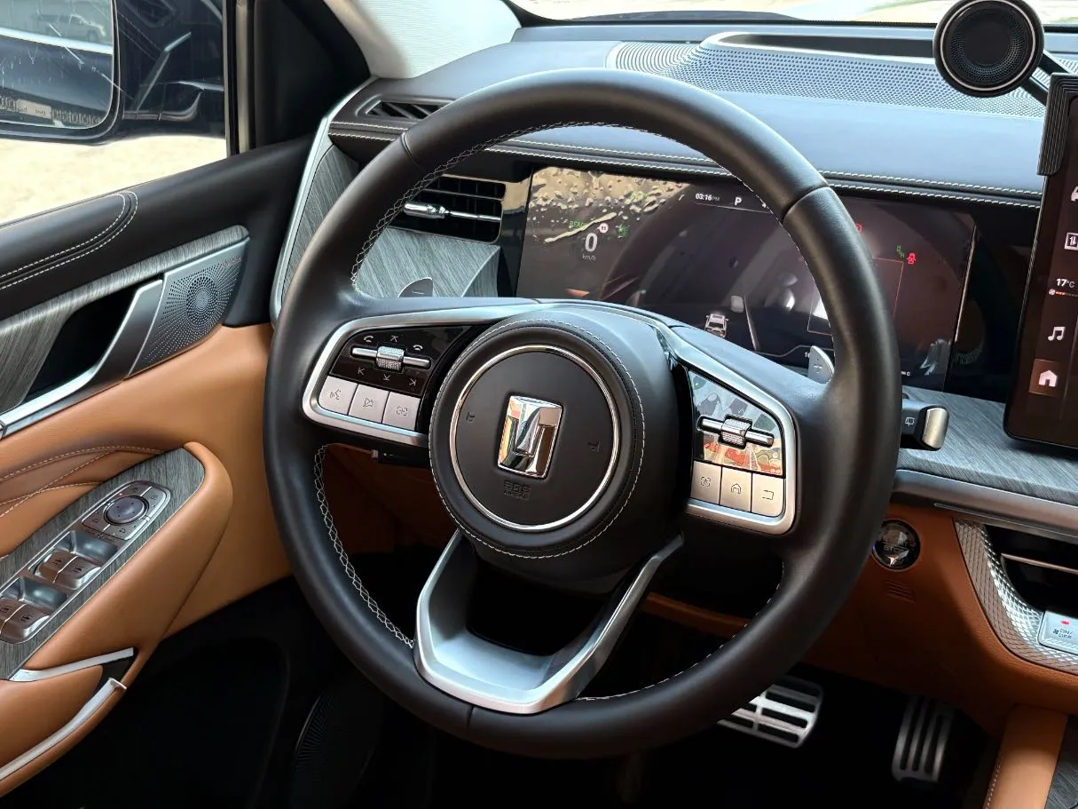 Car image 21