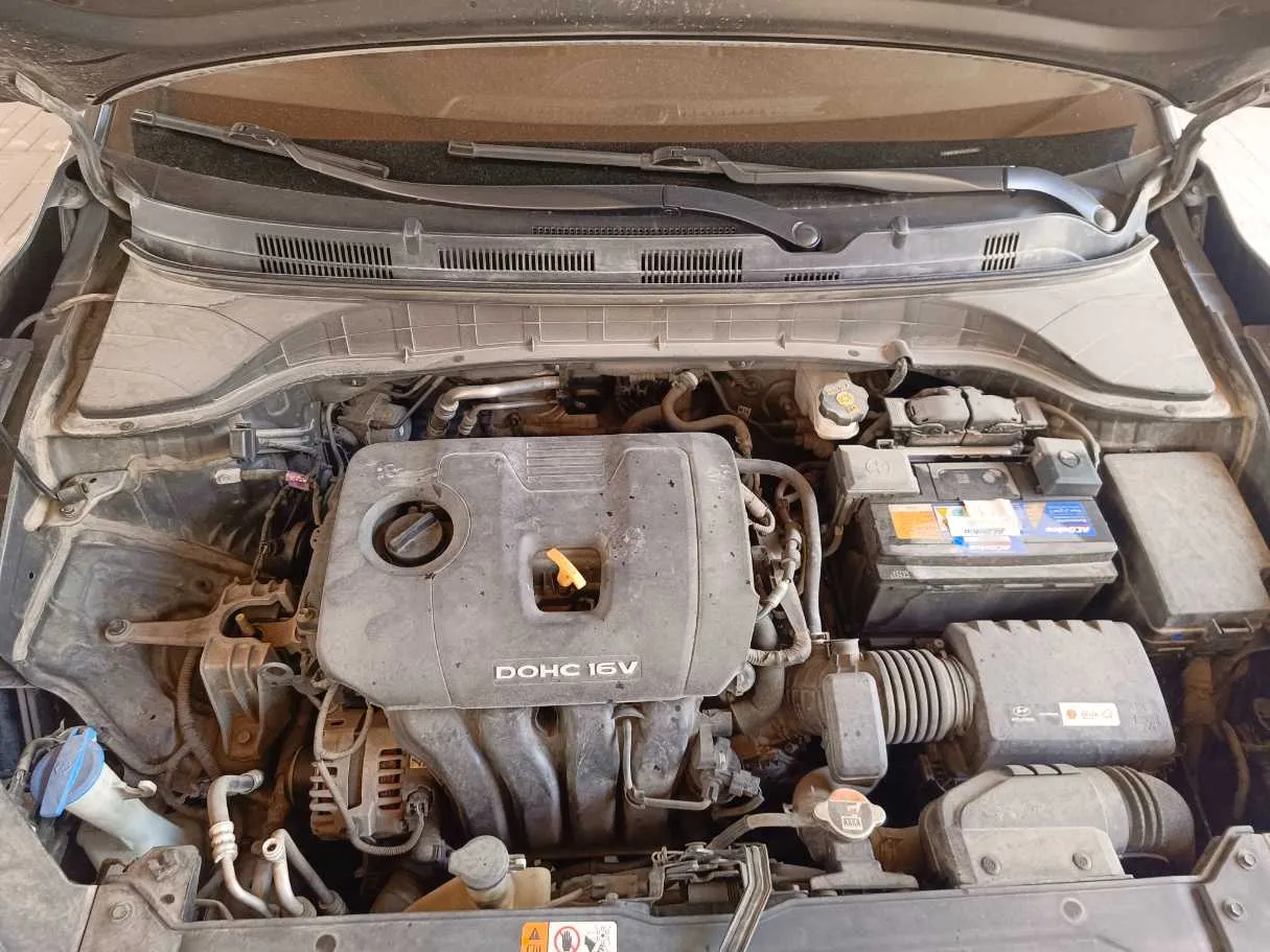 Car image 32