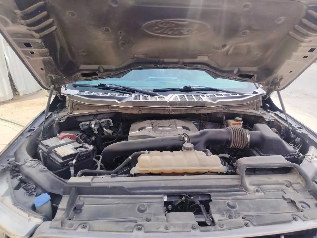 Car image 29