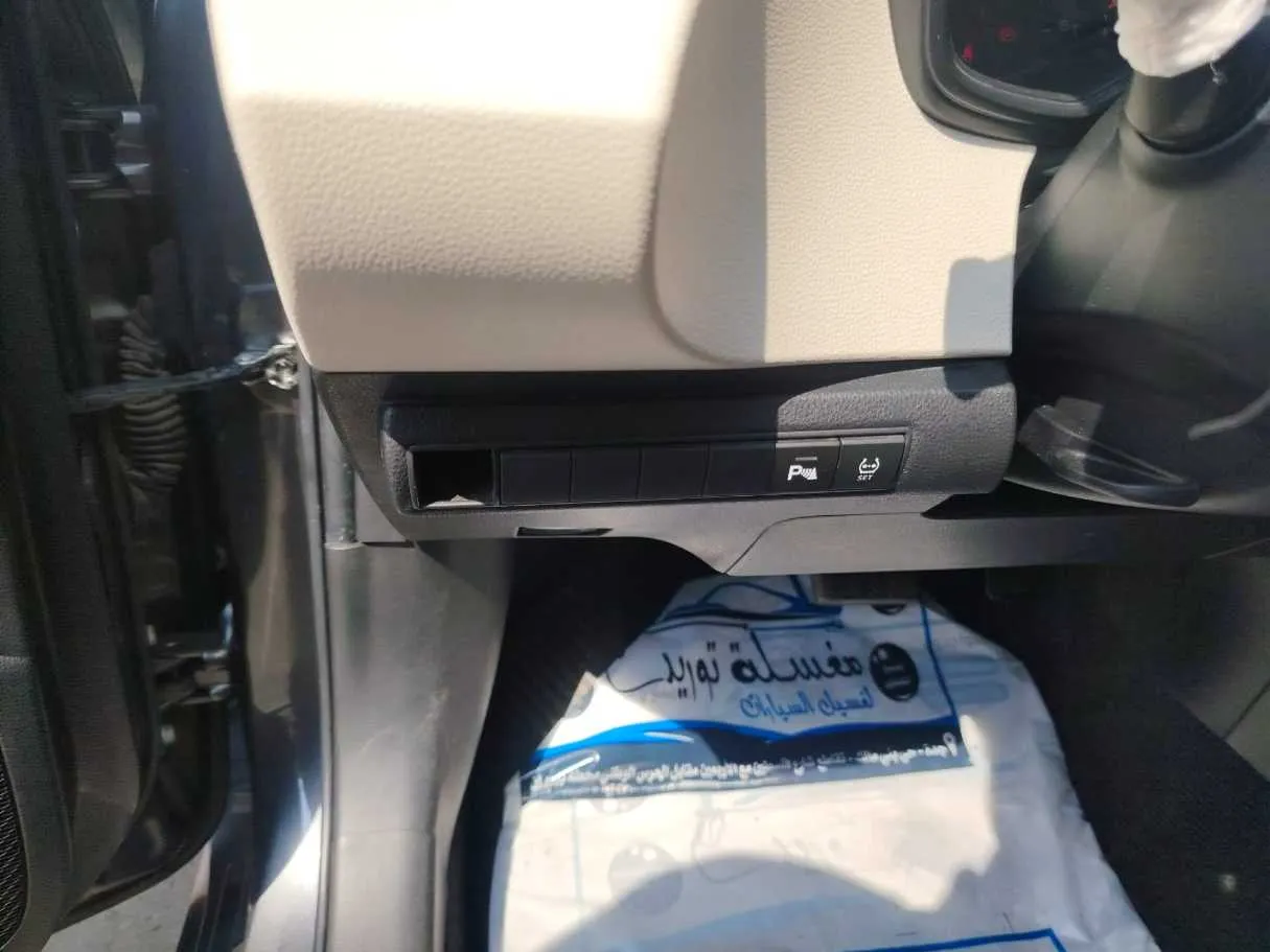 Car image 37