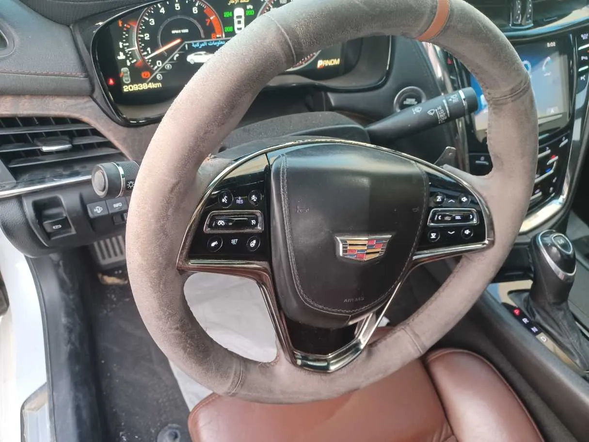 Car image 19