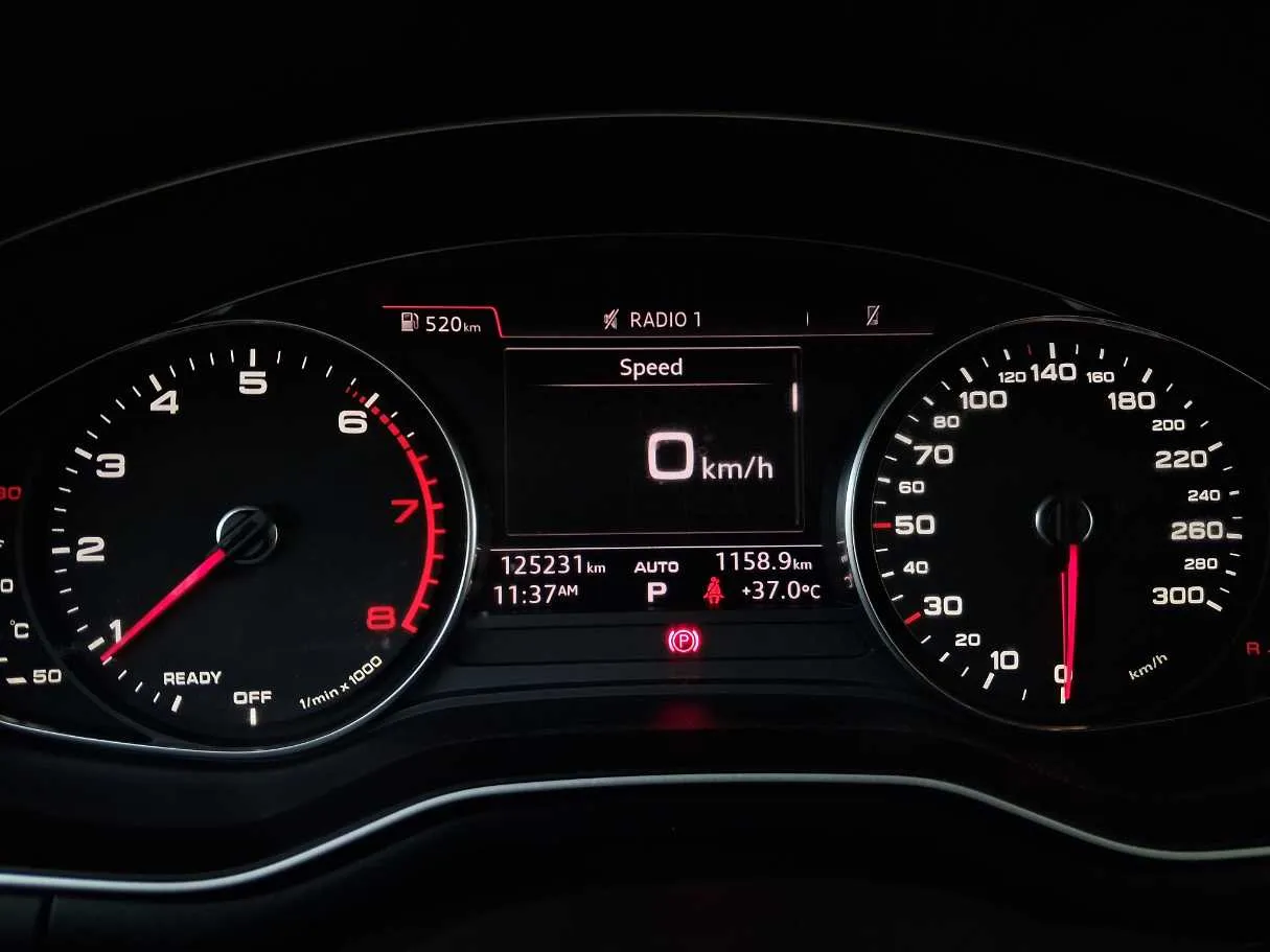 Car image 20
