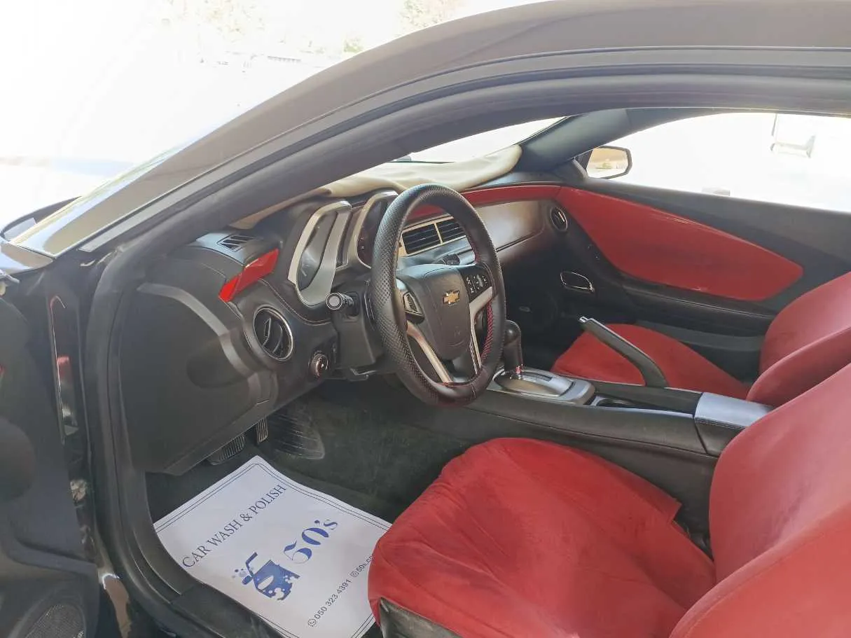 Car image 11